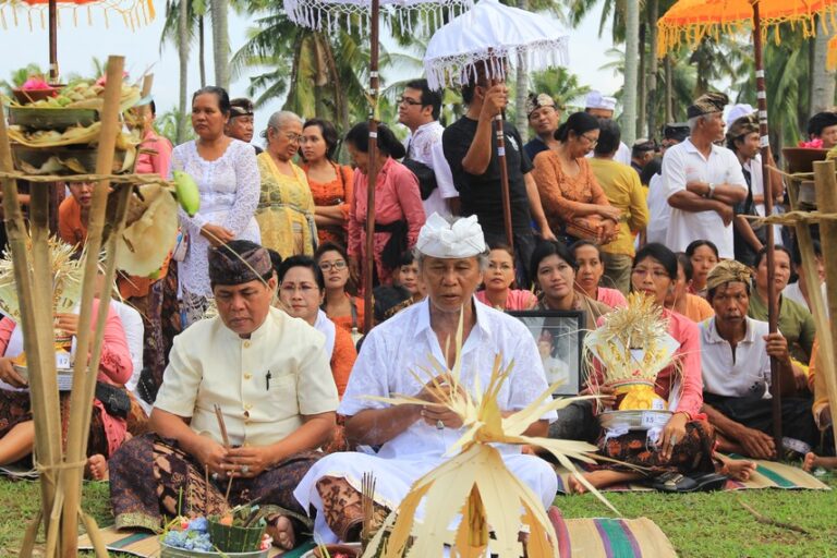 Mengenal Tradisi Unik Ngaben di Bali: Ritual Pelepasan Jiwa Menuju Nirwana